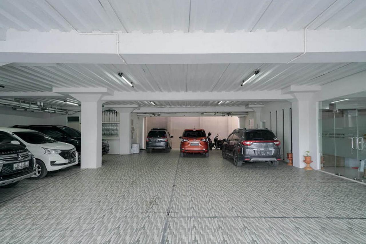 Urbanview Hotel Bari Syariah Palembang By Reddoorz Exteriör bild