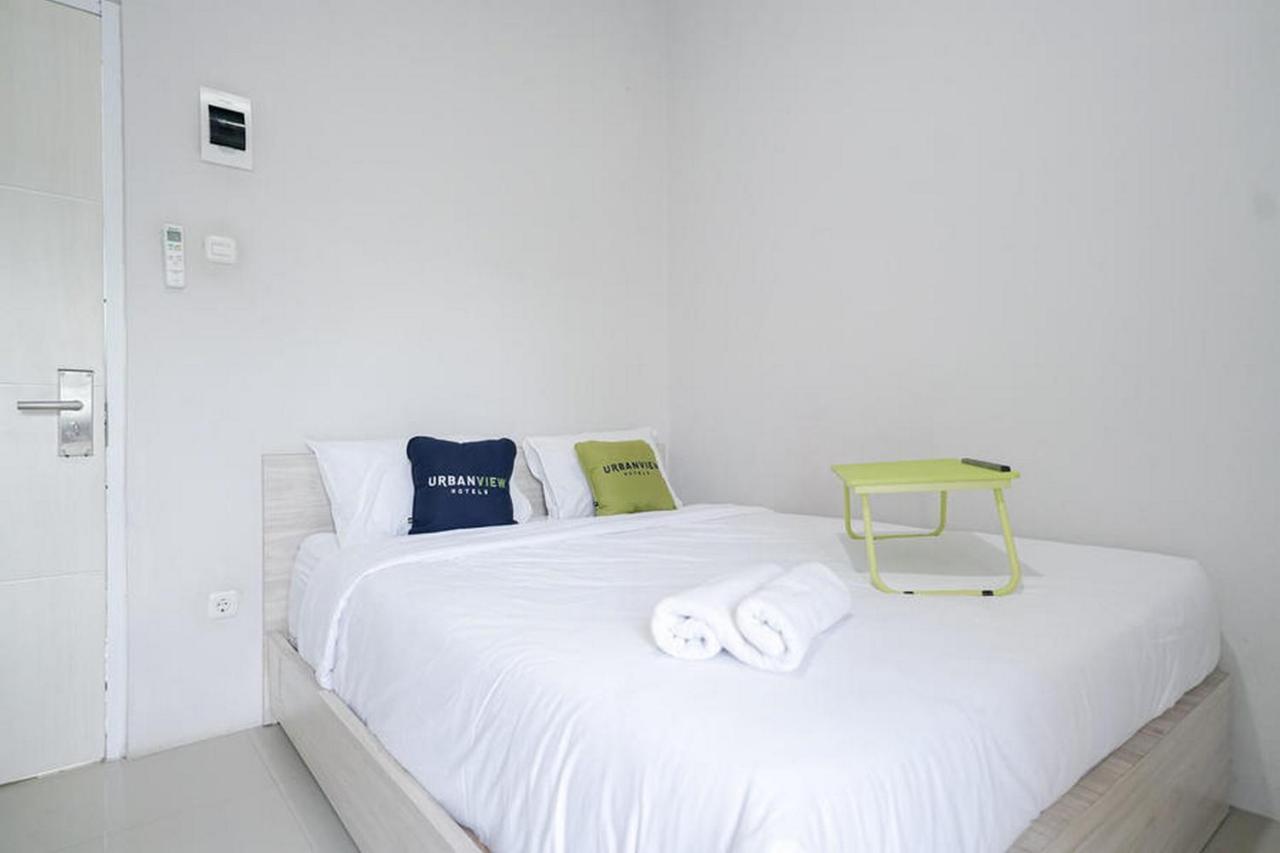 Urbanview Hotel Bari Syariah Palembang By Reddoorz Exteriör bild