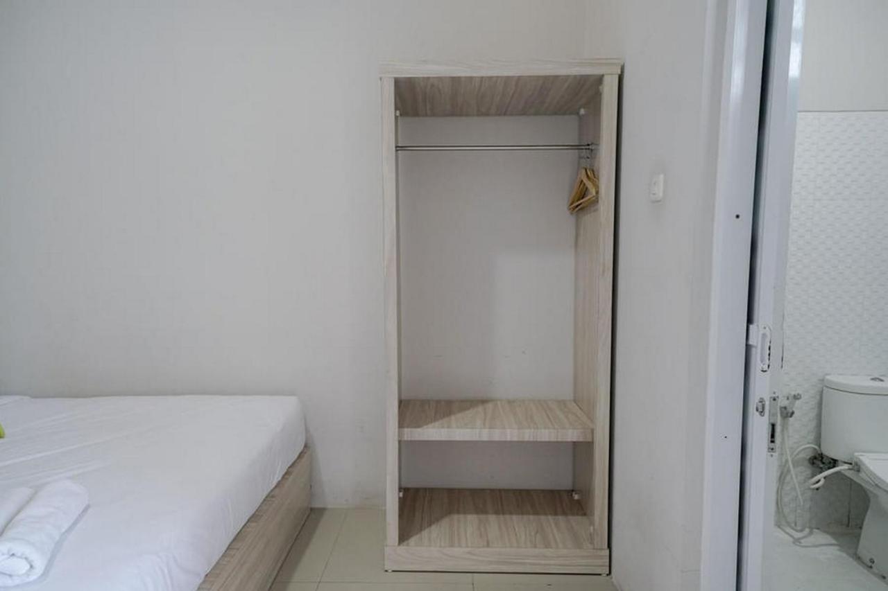 Urbanview Hotel Bari Syariah Palembang By Reddoorz Exteriör bild